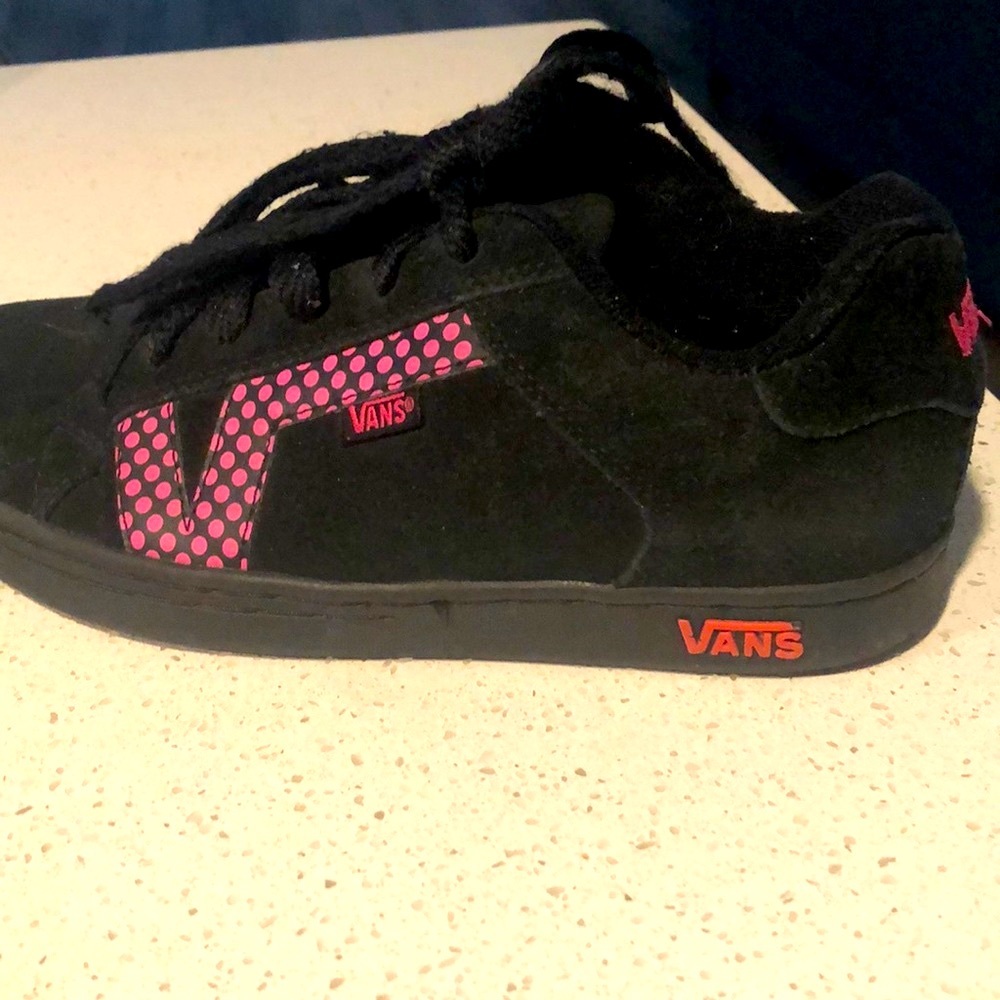 Vans - Picture 2 of 4